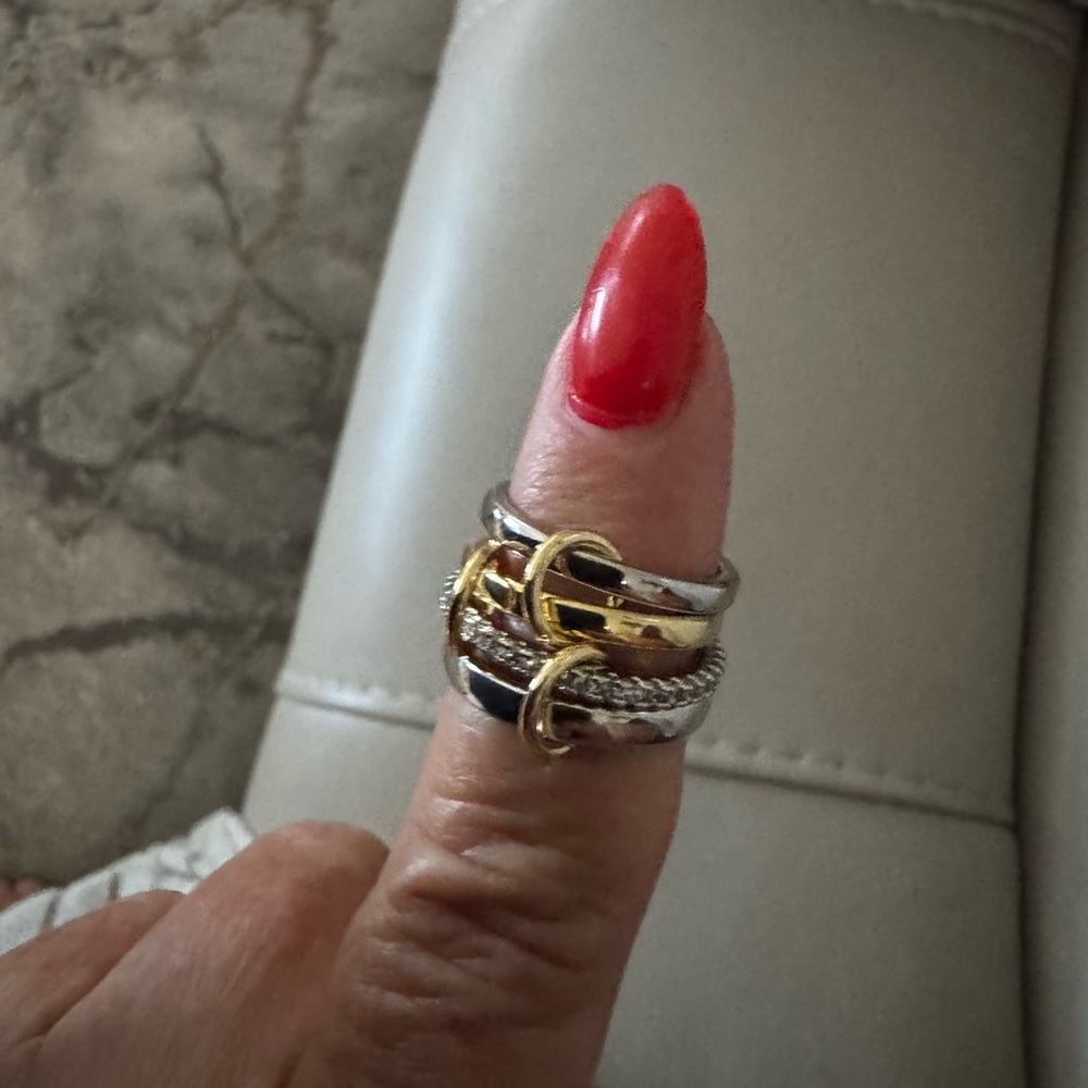 Beautiful brand new sterling ring makes a statement when wearing